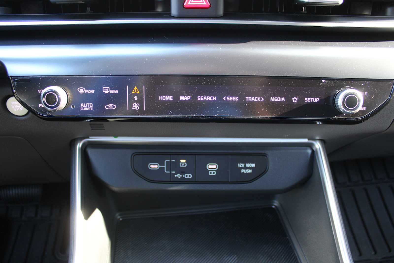 2026 Kia Carnival LXS photo 40