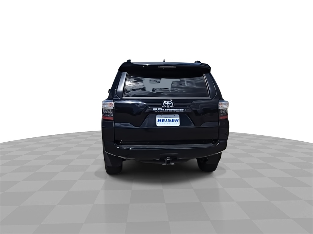 2024 Toyota 4Runner SR5 4WD photo 7