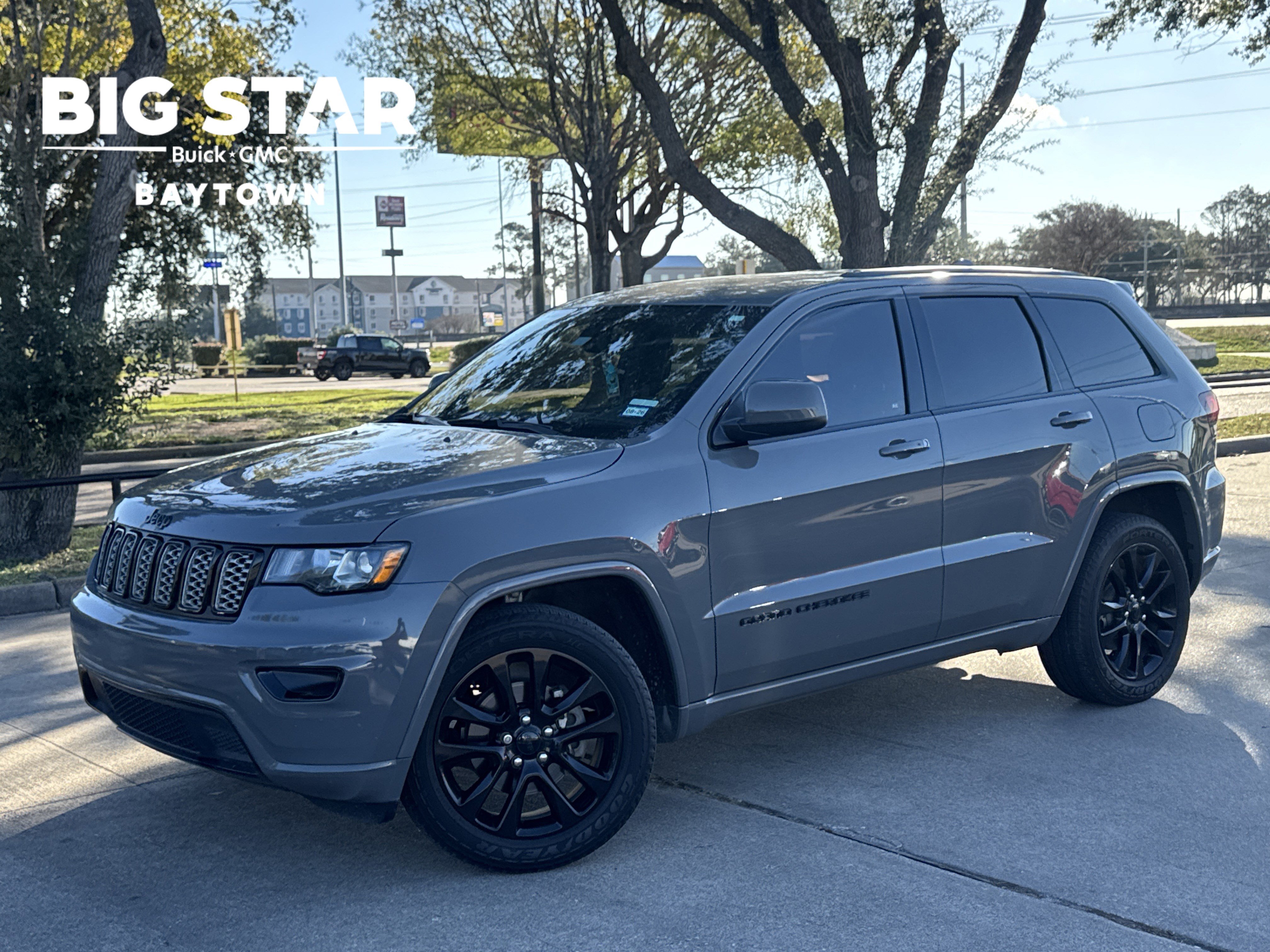 2020 Jeep Grand Cherokee Altitude's photo
