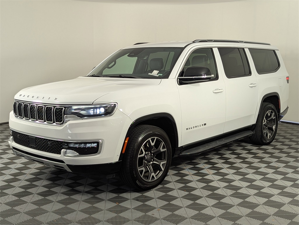 2023 Jeep Wagoneer L Series III photo 8