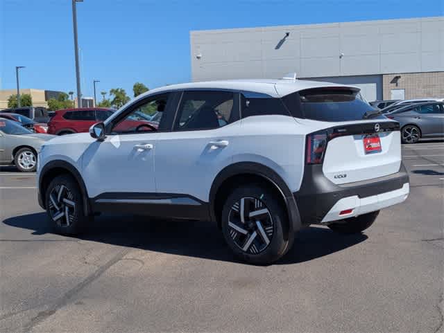 2025 Nissan Kicks SV photo 2