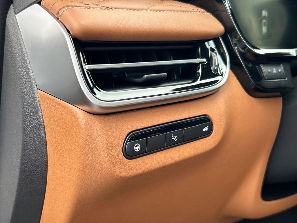 2025 Infiniti QX60 Autograph photo 3