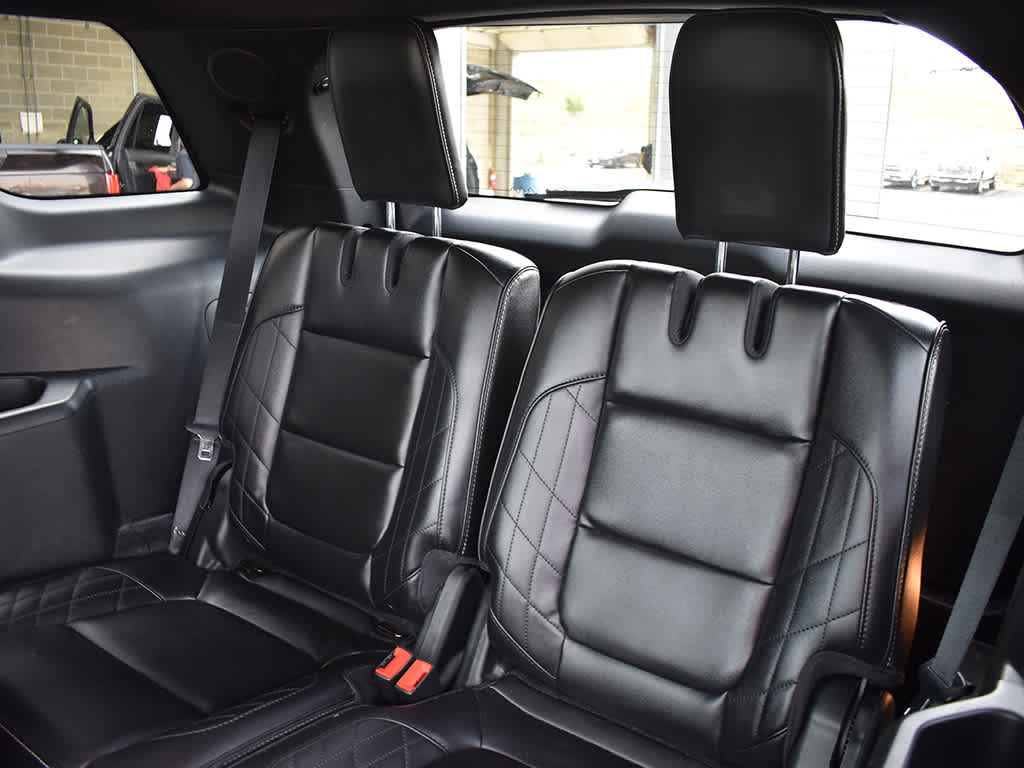 2019 Ford Explorer Platinum photo 5