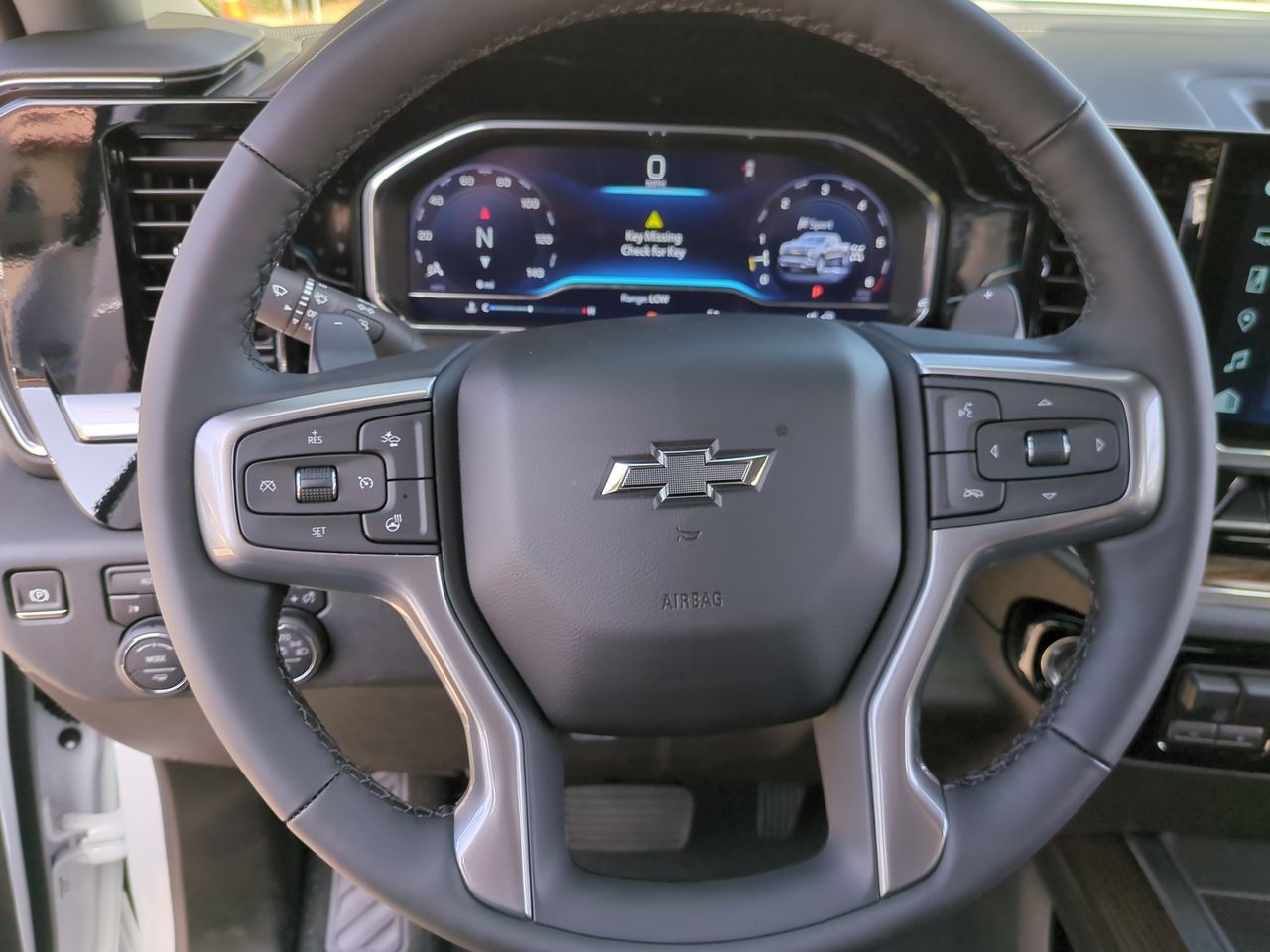 2025 Chevrolet Silverado 1500 RST photo 11