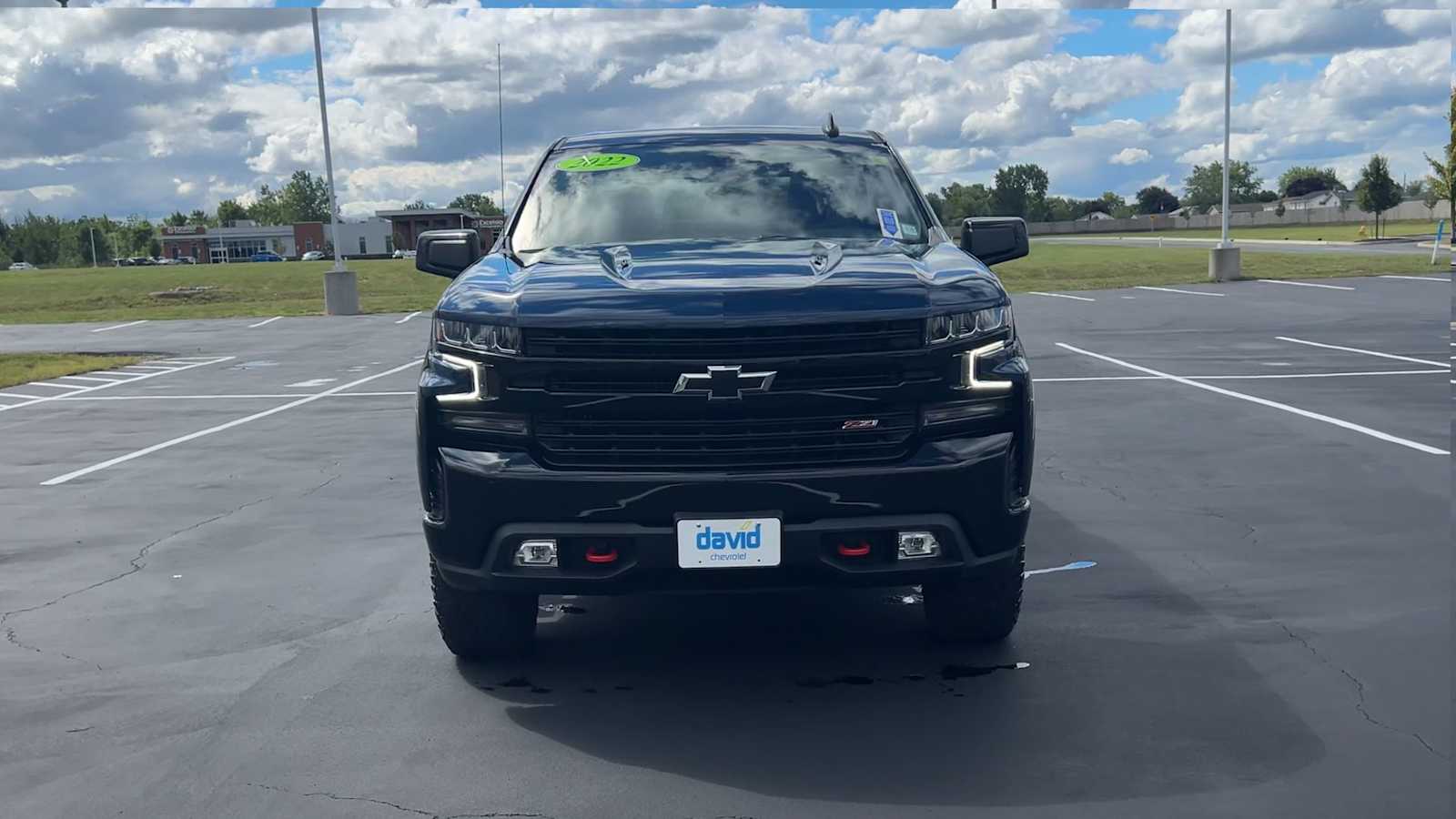 2022 Chevrolet Silverado 1500 LT Trail Boss photo 3