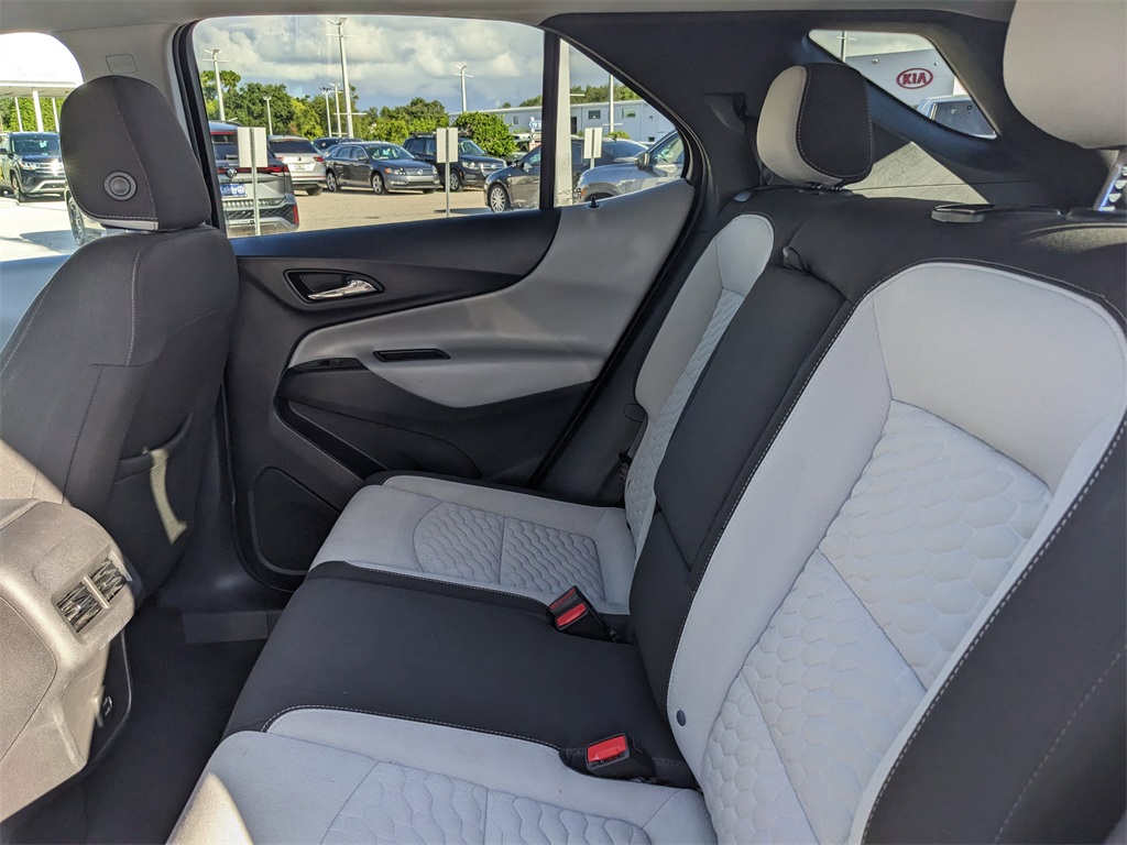 2021 Chevrolet Equinox LT photo 16