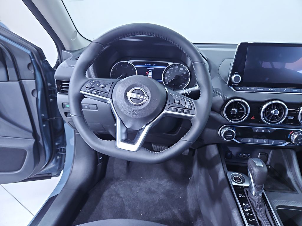 2025 Nissan Sentra SV photo 13