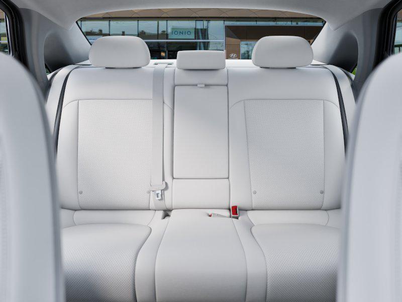 2025 Hyundai Ioniq 6 SEL photo 12
