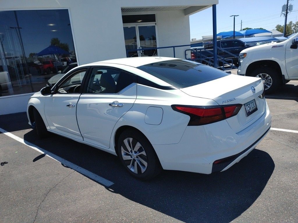 2020 Nissan Altima 2.5 S photo 9