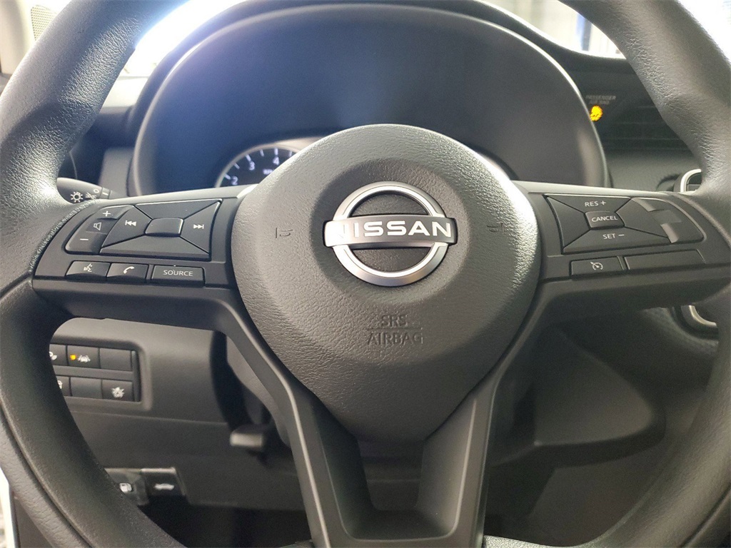 2024 Nissan Kicks S photo 16