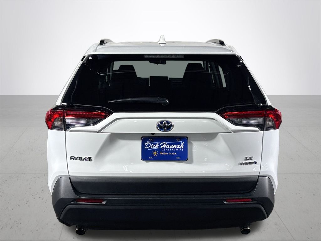 2024 Toyota RAV4 Hybrid LE photo 3
