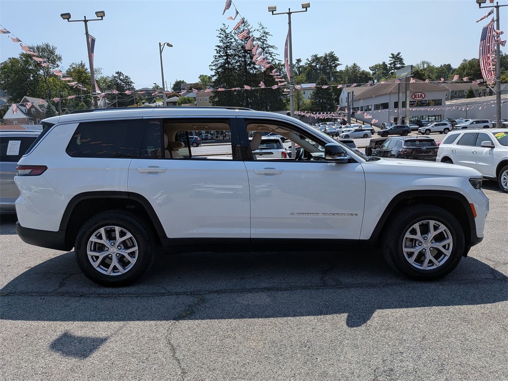 2022 Jeep Grand Cherokee Limited photo 3