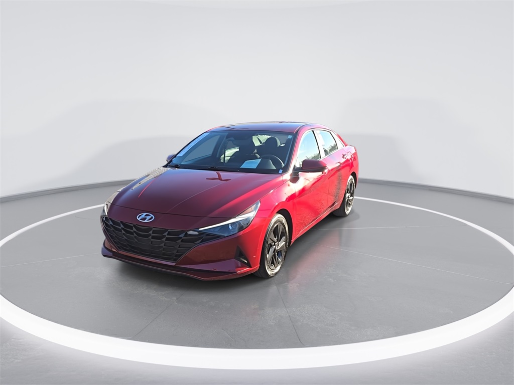2023 Hyundai Elantra SEL photo 4