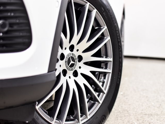 2026 Mercedes Benz GLC 300 photo 5