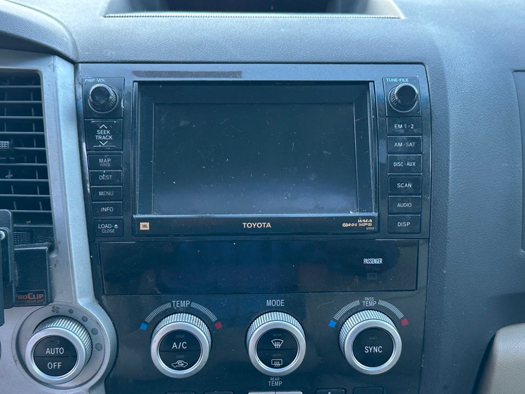 2008 Toyota Sequoia Limited photo 12