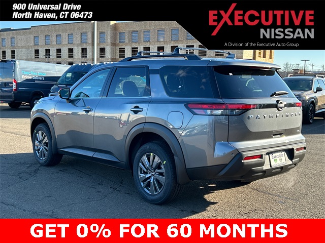 2025 Nissan Pathfinder SV photo 2