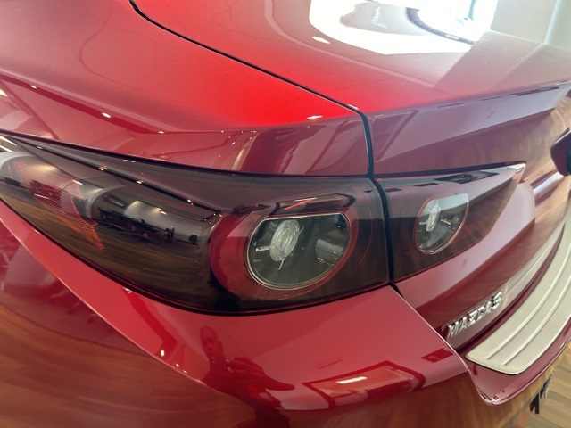 2025 Mazda Mazda3 2.5 s Preferred photo 7