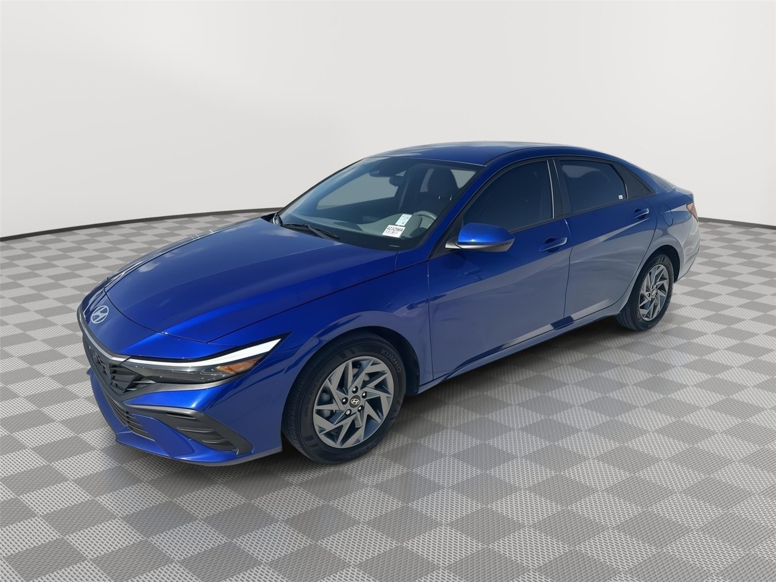 2024 Hyundai Elantra SEL's photo