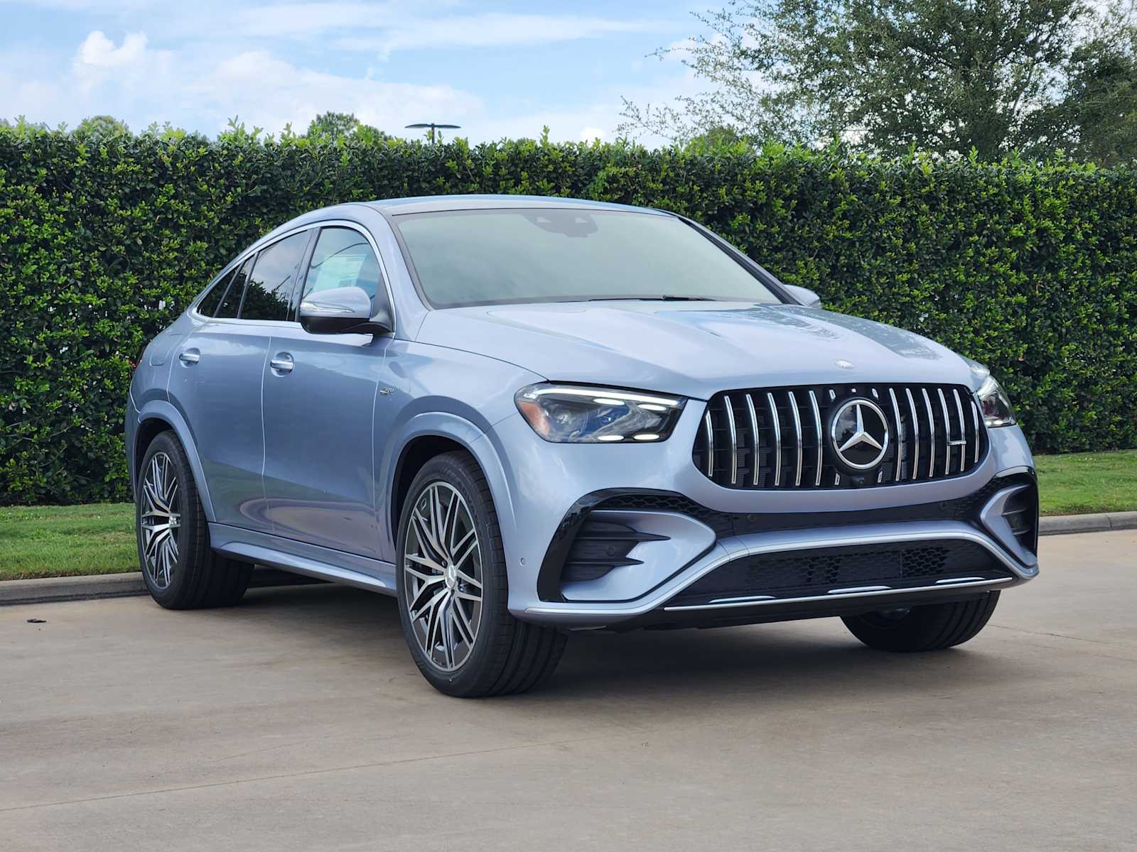 2026 Mercedes Benz GLE AMG 53 4MATIC photo 2