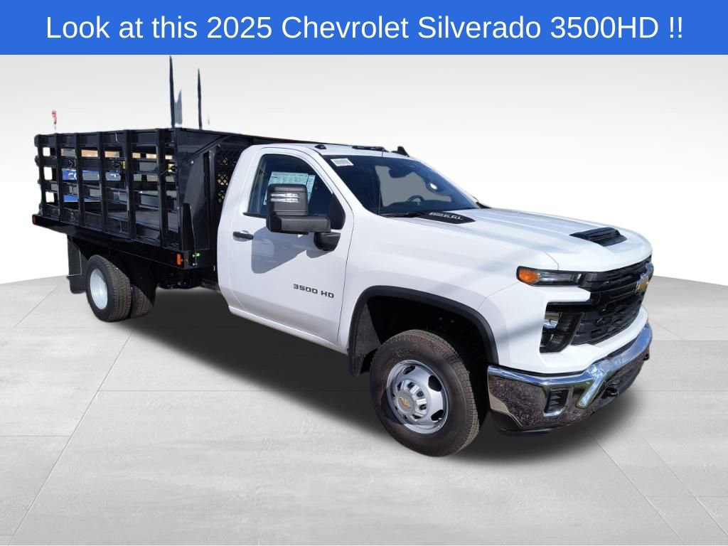 2025 Chevrolet Silverado 3500HD Work Truck's photo