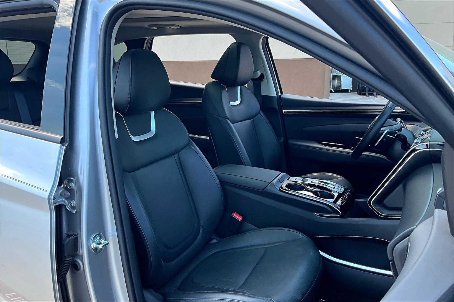 2024 Hyundai Tucson Hybrid Limited photo 7