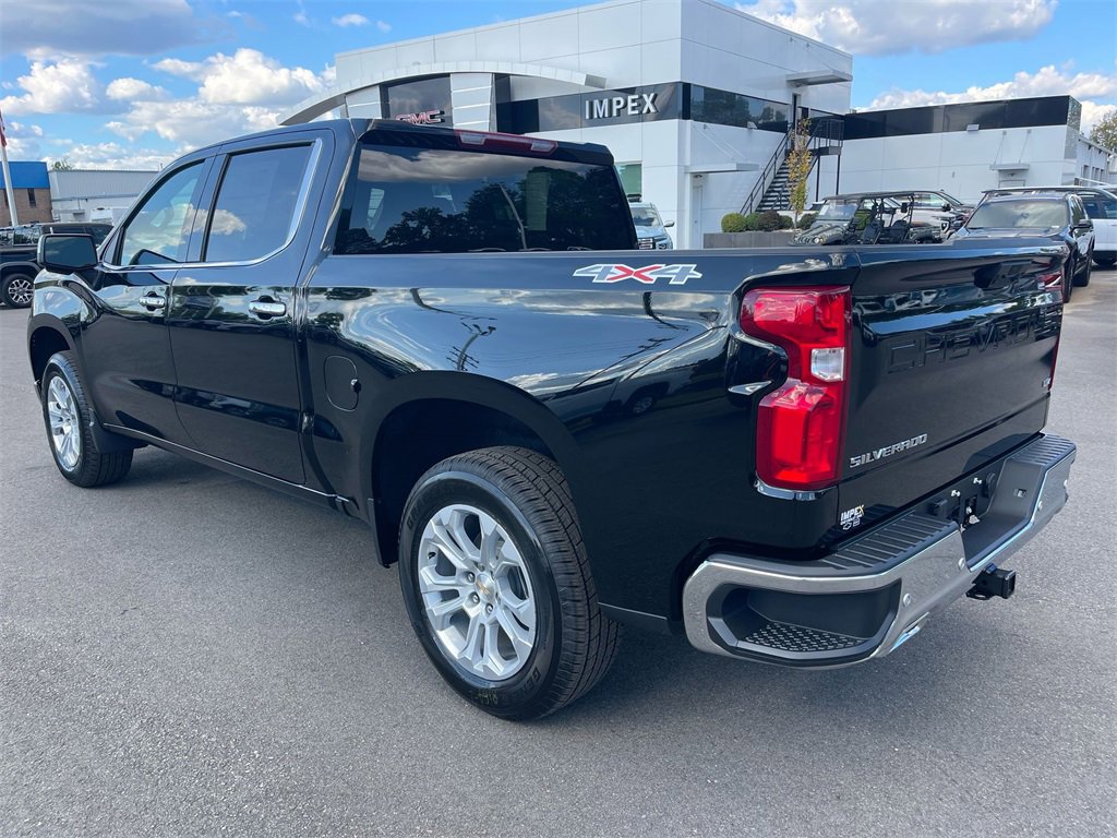 2026 Chevrolet Silverado 1500 LTZ photo 3