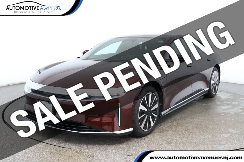 2024 Lucid Air Pure's photo