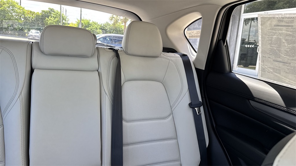 2025 Mazda CX-5 2.5 S Preferred photo 19