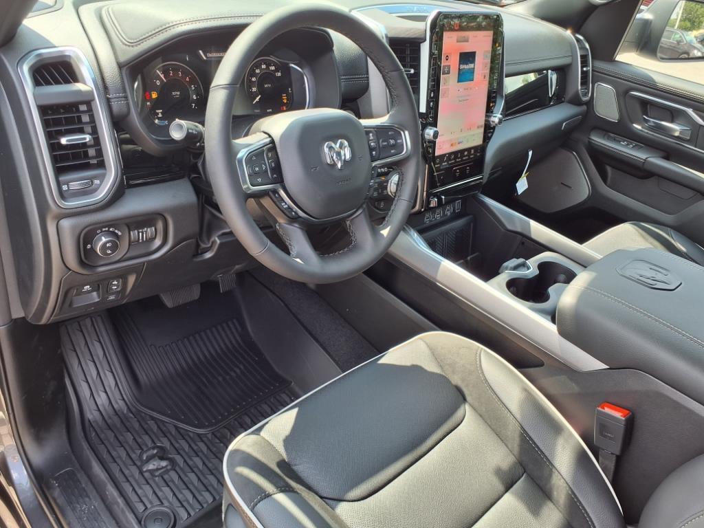 2026 Ram 1500 Laramie photo 4