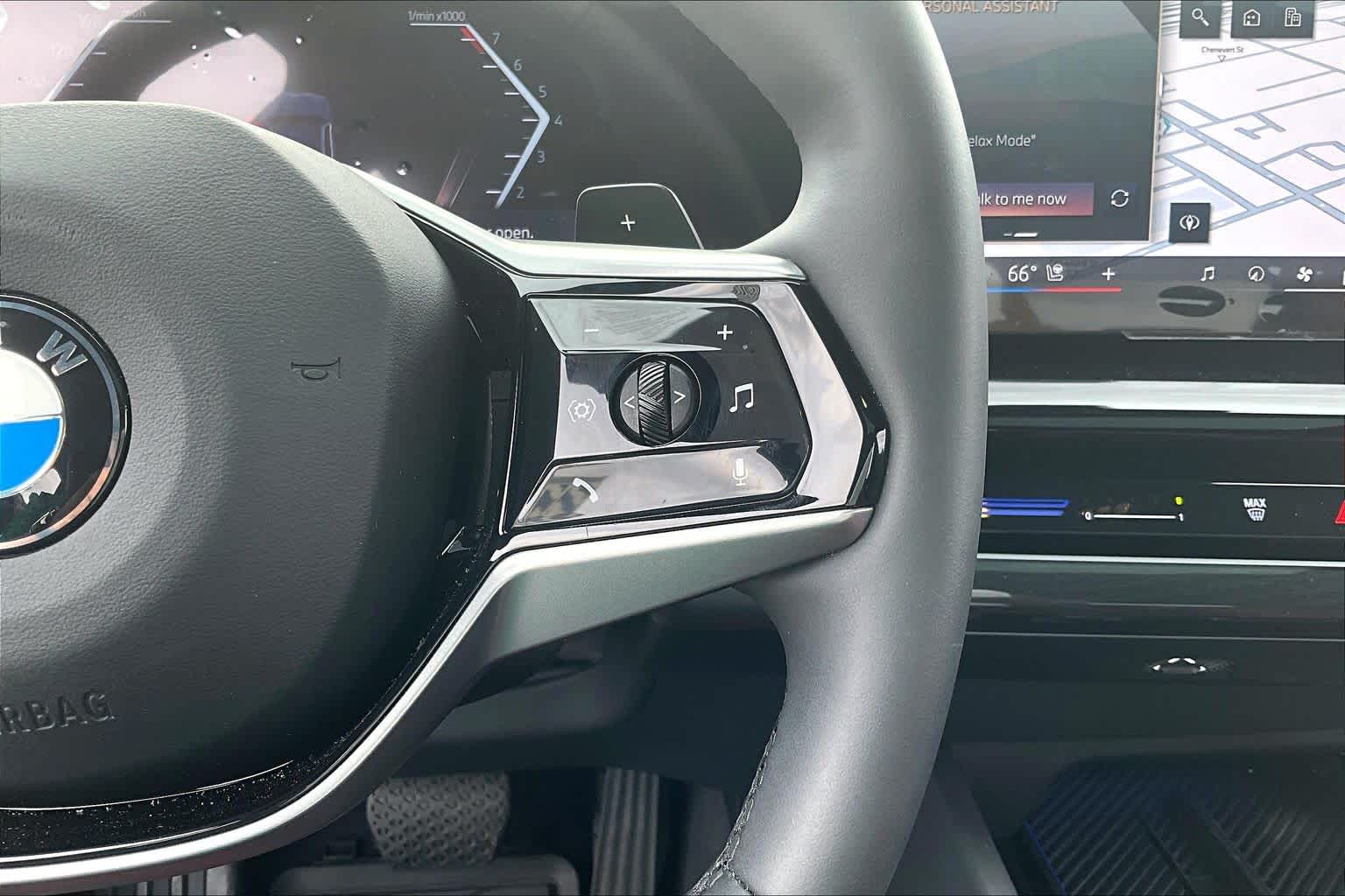 2025 BMW 5 Series 530i - Photo 23