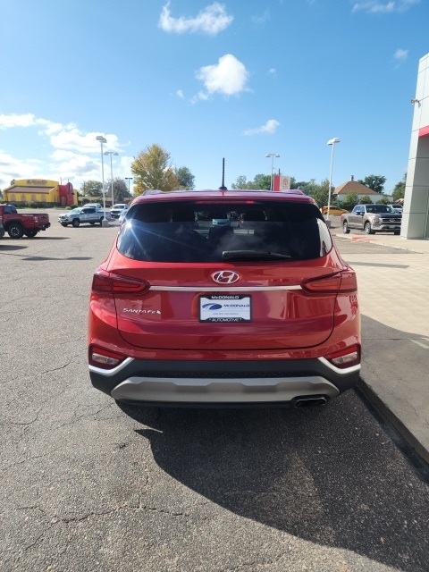 2019 Hyundai Santa Fe SE photo 2