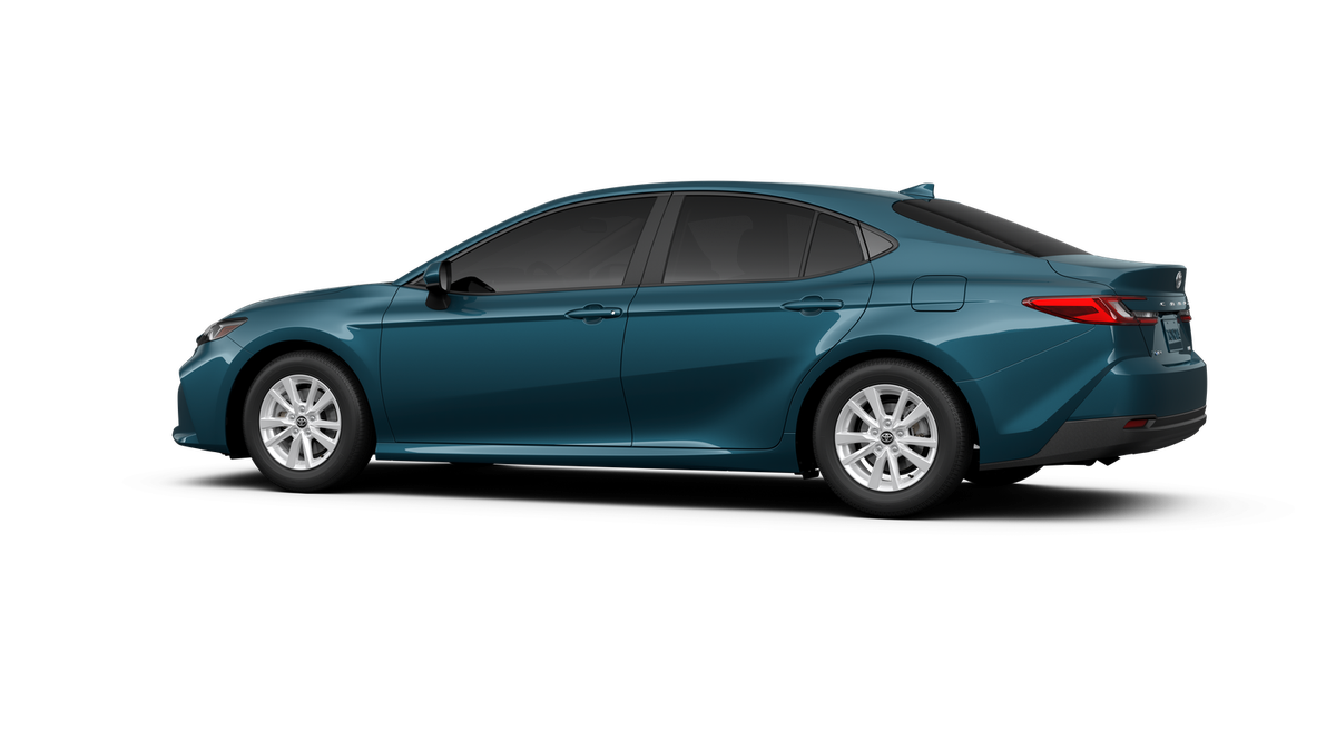 2026 Toyota Camry LE photo 5