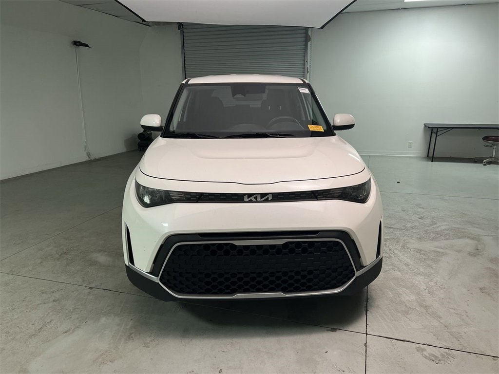 2023 Kia Soul LX S photo 2
