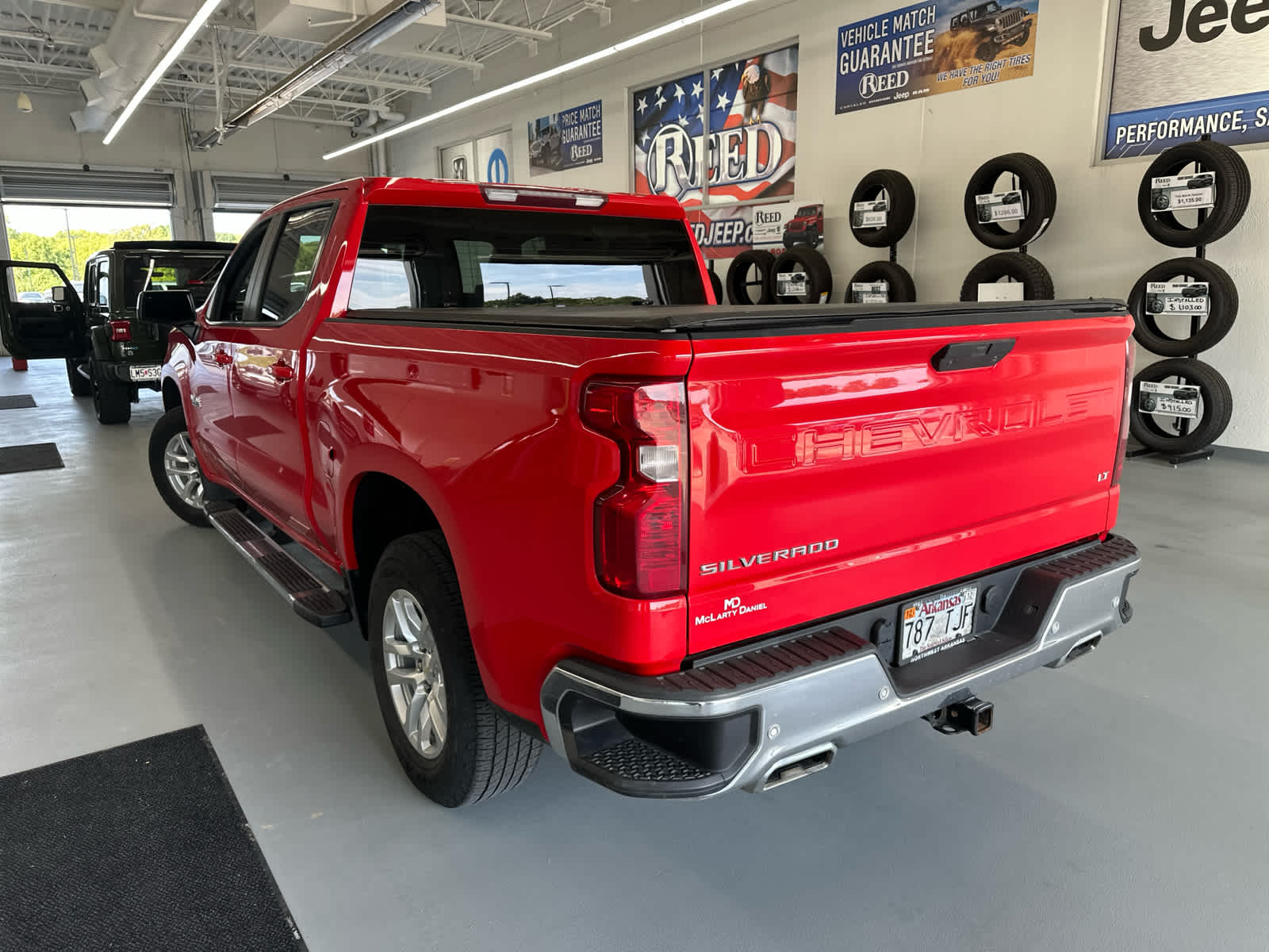 2020 Chevrolet Silverado LT photo 7