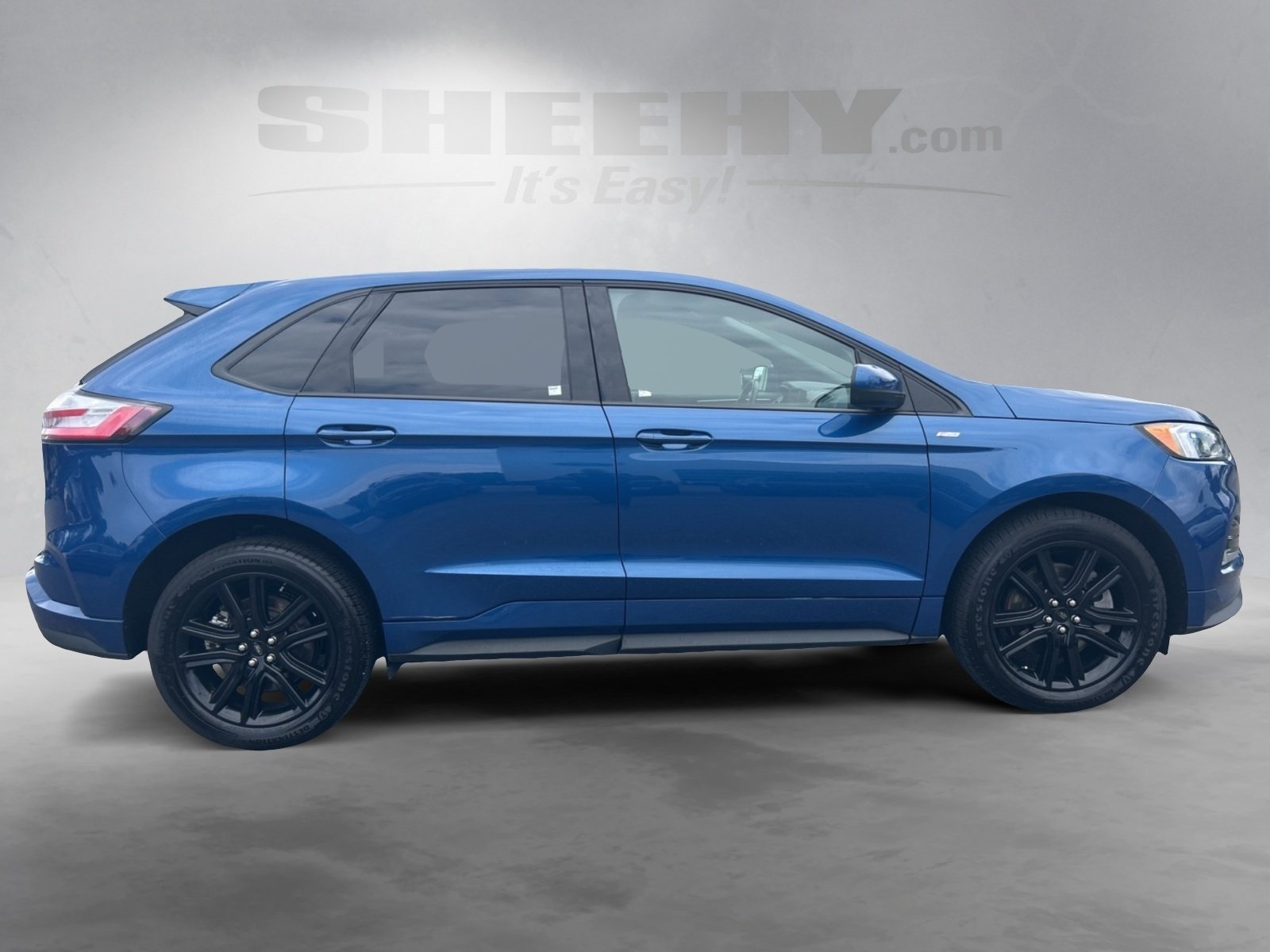 2024 Ford Edge ST photo 4