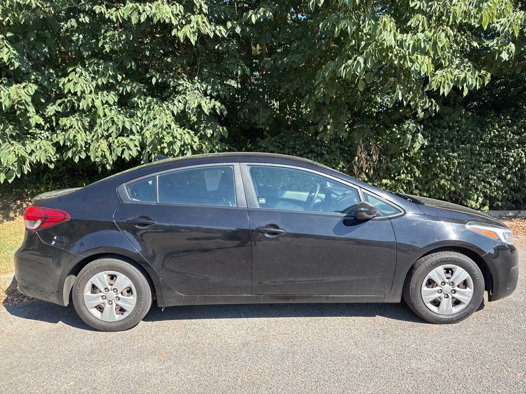 Used 2018 Kia FORTE LX with VIN 3KPFK4A73JE235041 for sale in Elizabethtown, KY