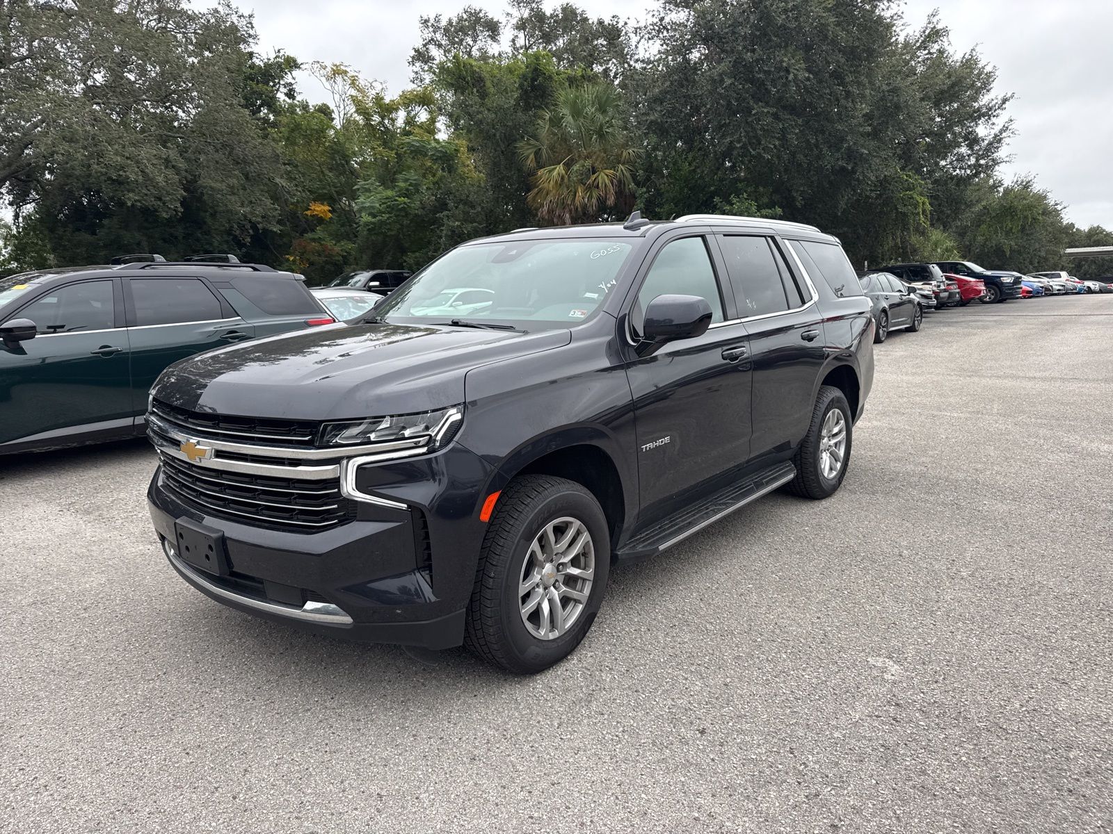 2023 Chevrolet Tahoe LT photo 3