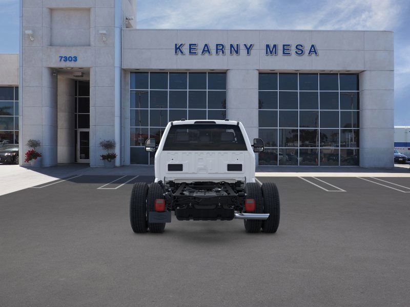 2025 Ford F-350 photo 3