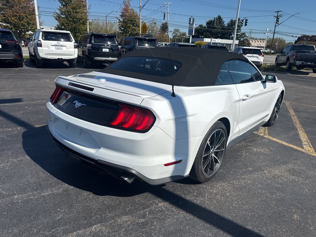 2022 Ford Mustang EcoBoost Premium photo 6