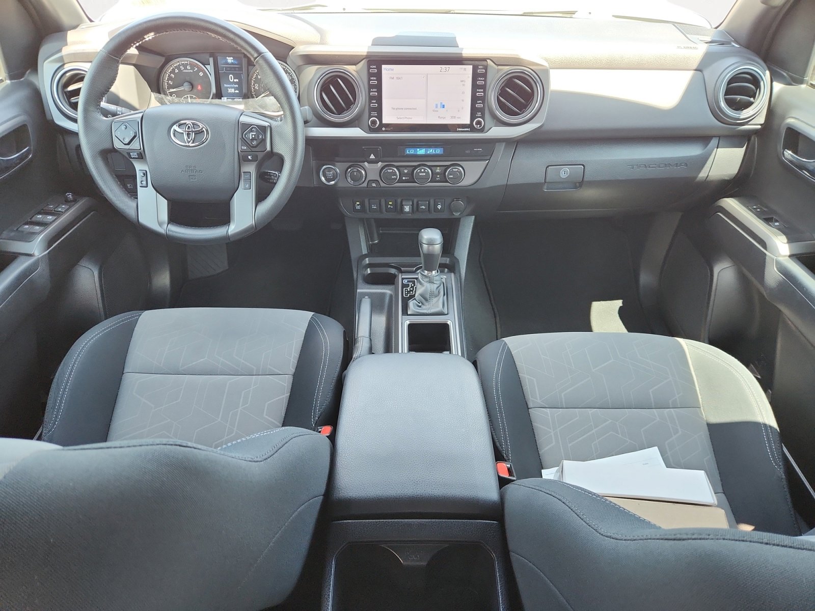 2023 Toyota Tacoma TRD Off-Road photo 3