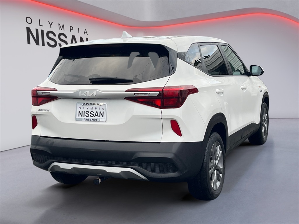 2023 Kia Seltos LX photo 4