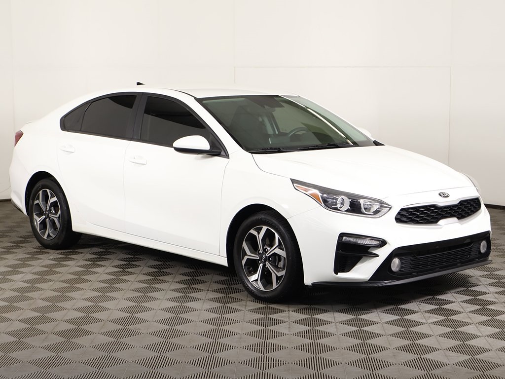 Used 2021 Kia Forte LXS with VIN 3KPF24AD7ME324637 for sale in Streetsboro, OH
