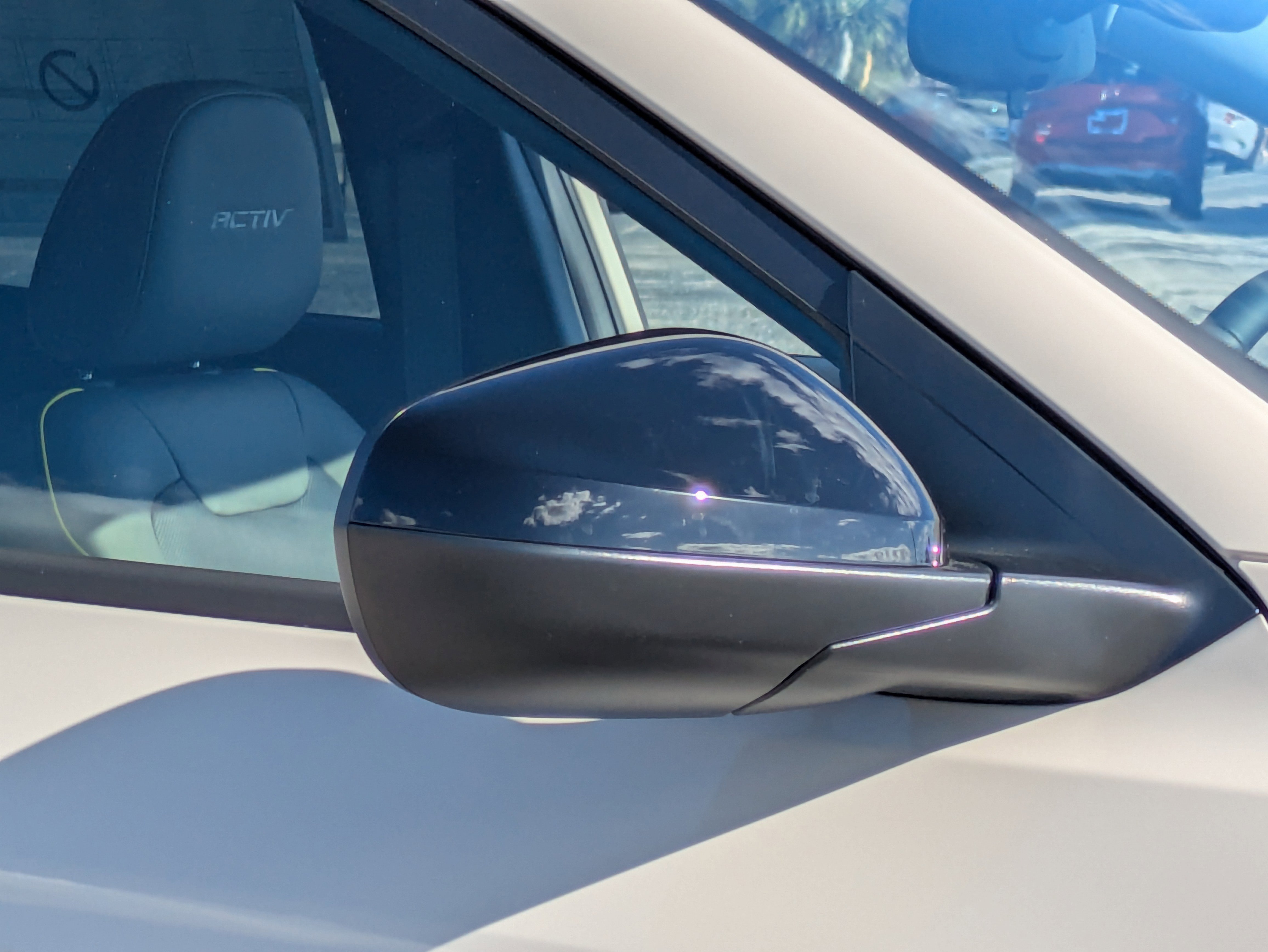 2026 Chevrolet Trax ACTIV photo 2