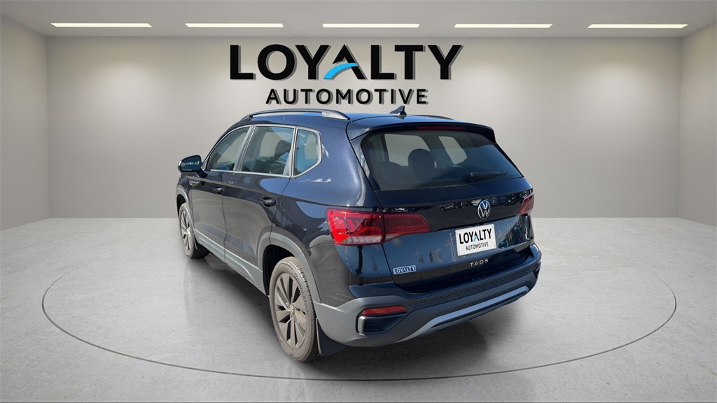 2024 Volkswagen Taos S photo 3