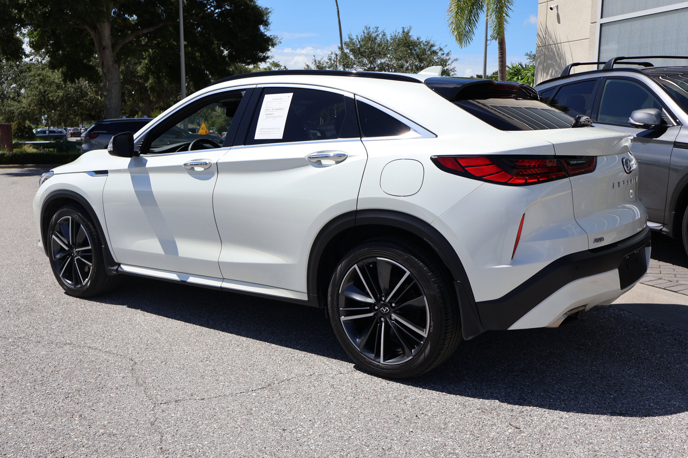 2023 Infiniti QX55 Luxe photo 5