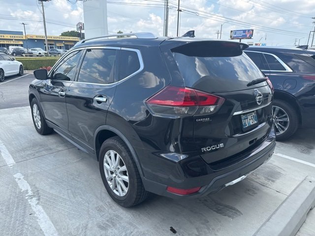 2019 Nissan Rogue SV photo 8