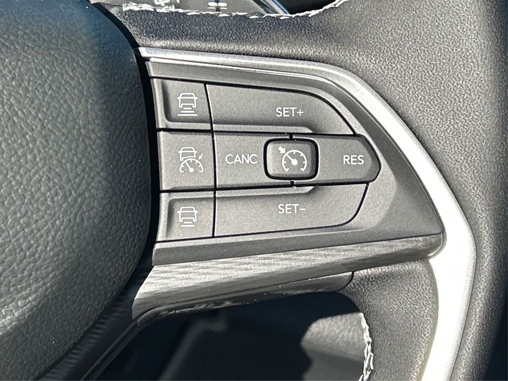 2025 Jeep Grand Cherokee Laredo X photo 29