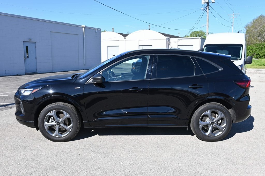 2024 Ford Escape ST-Line photo 3