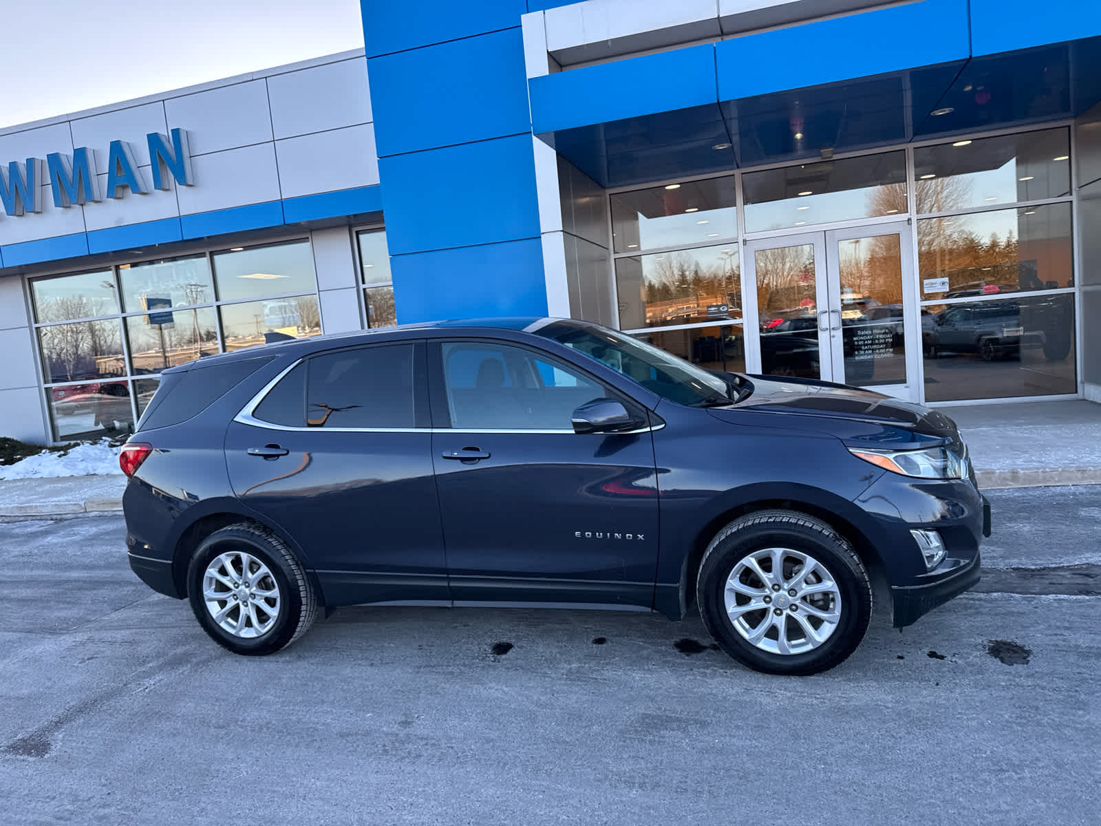 Used 2019 Chevrolet Equinox LT with VIN 3GNAXUEV2KS510509 for sale in Cedarburg, WI