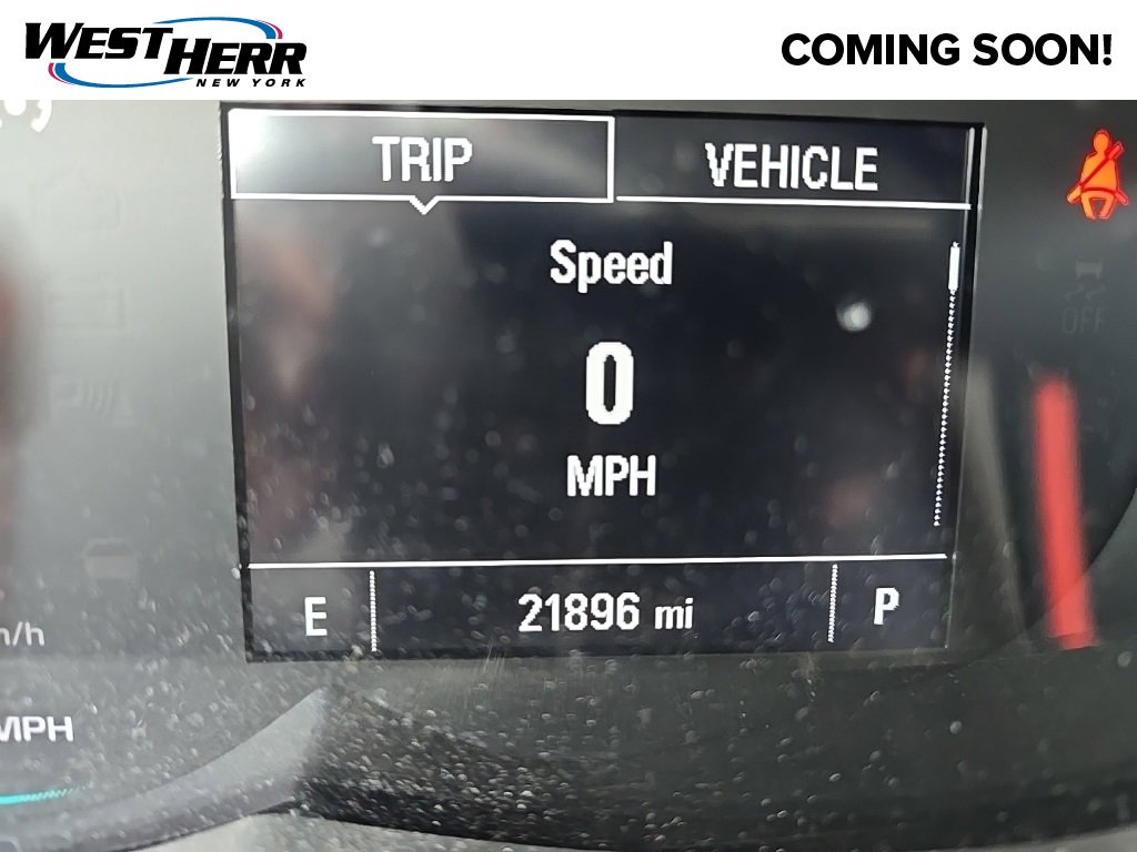 2022 Chevrolet Trax LT photo 4